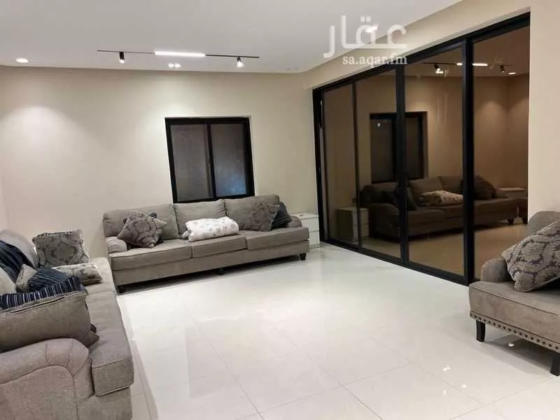 عمارة 625 م² في طيبة 2