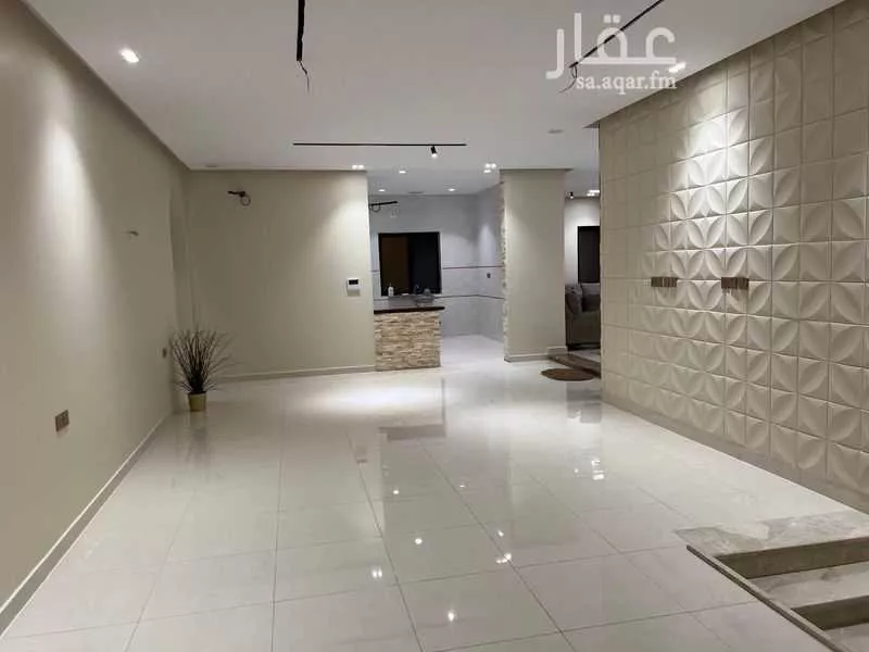 عمارة 625 م² في طيبة 4