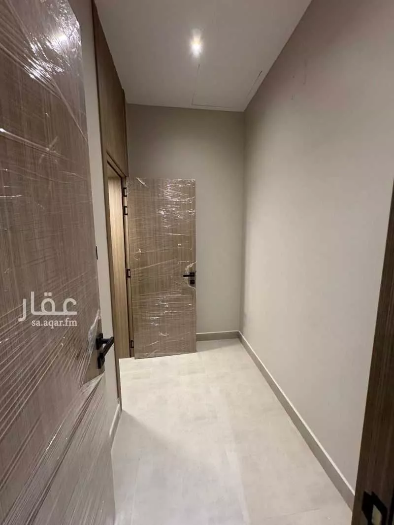 5 bedroom floor in Al Janadriyah 7