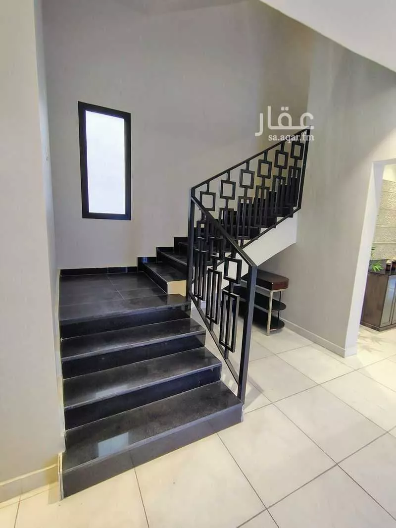 فيلا 4 غرف في المنتزة 21