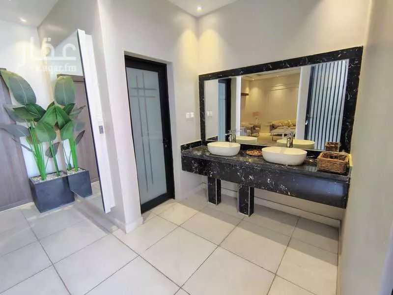 فيلا 4 غرف في المنتزة 9