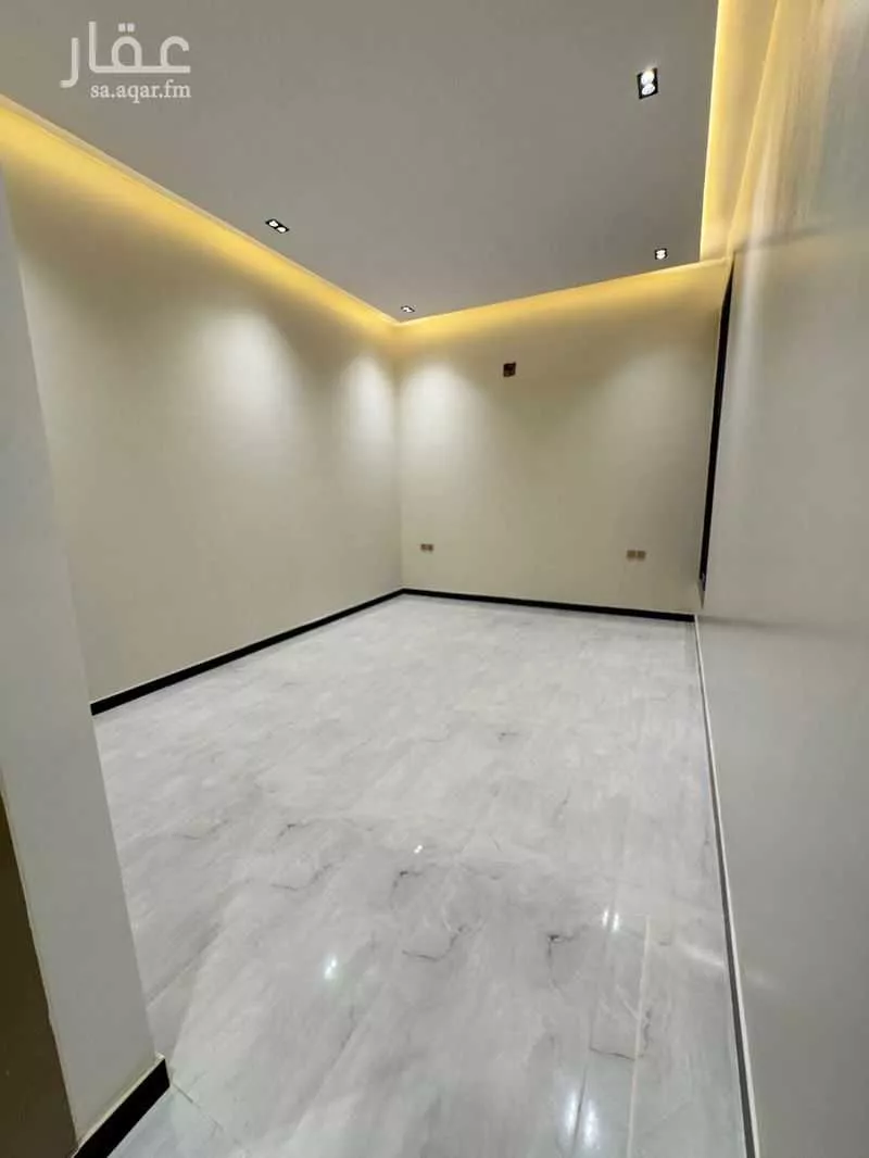 4 bedroom floor in Al Janadriyah 13