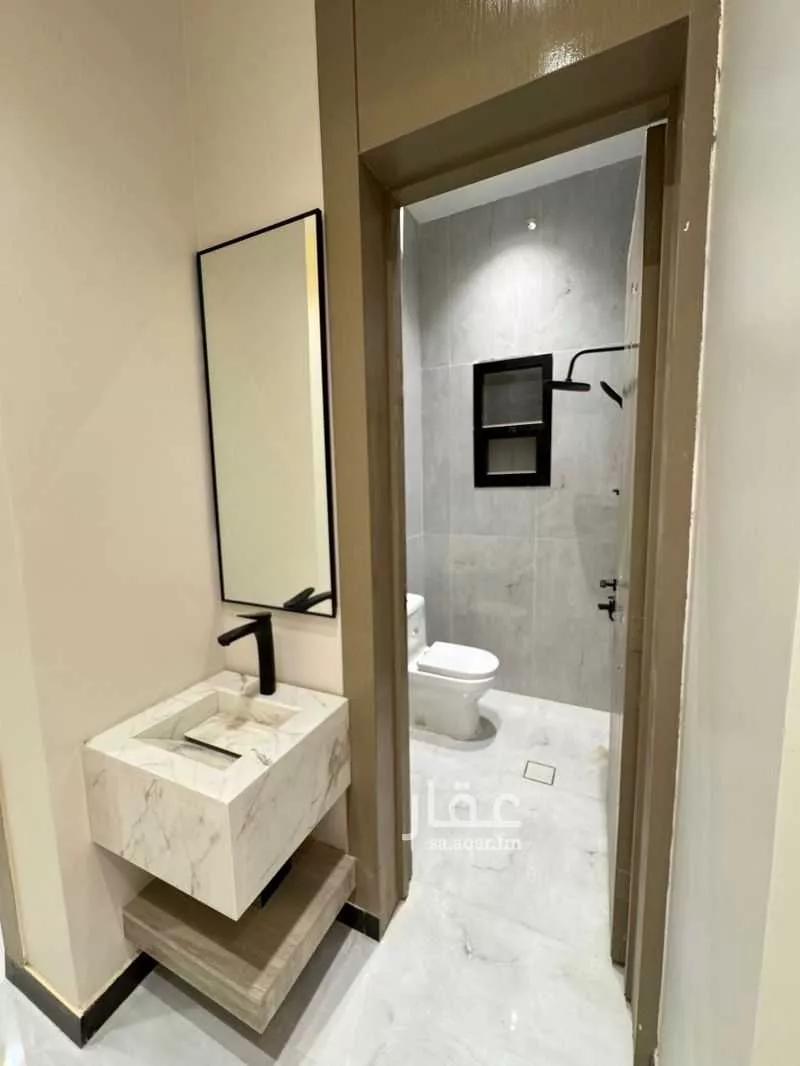 4 bedroom floor in Al Janadriyah 8