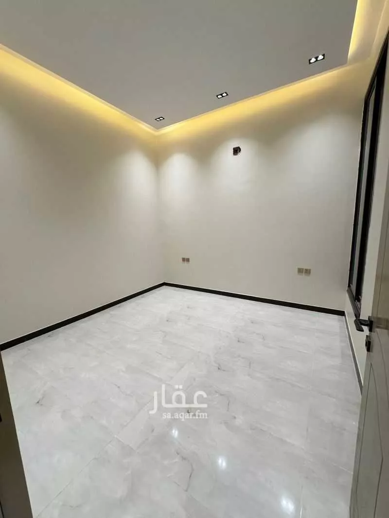 4 bedroom floor in Al Janadriyah 10