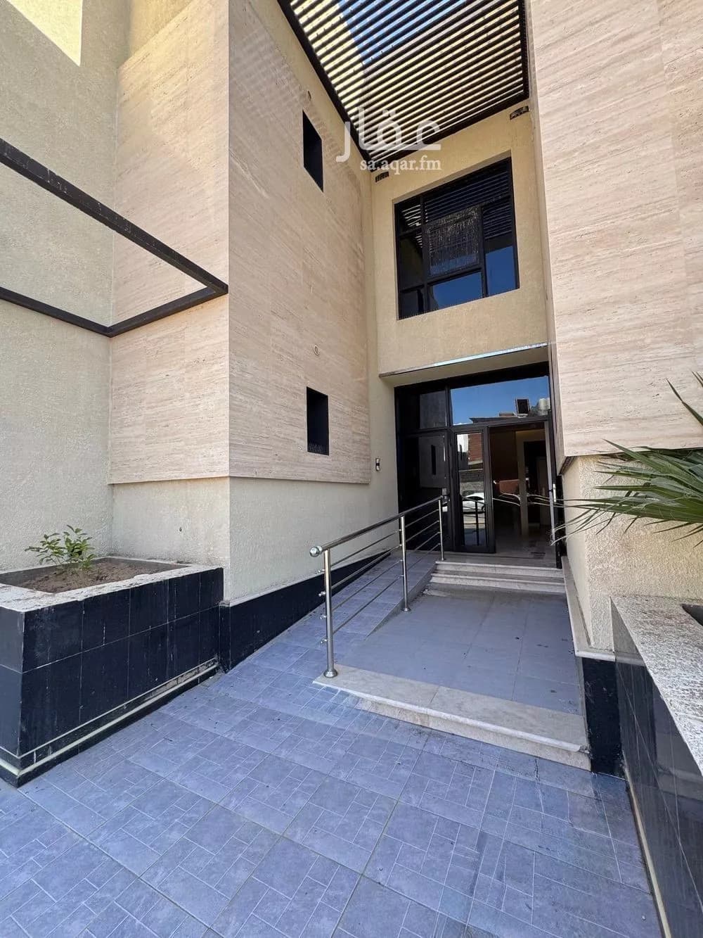 شقة 4 غرف في السكب 10