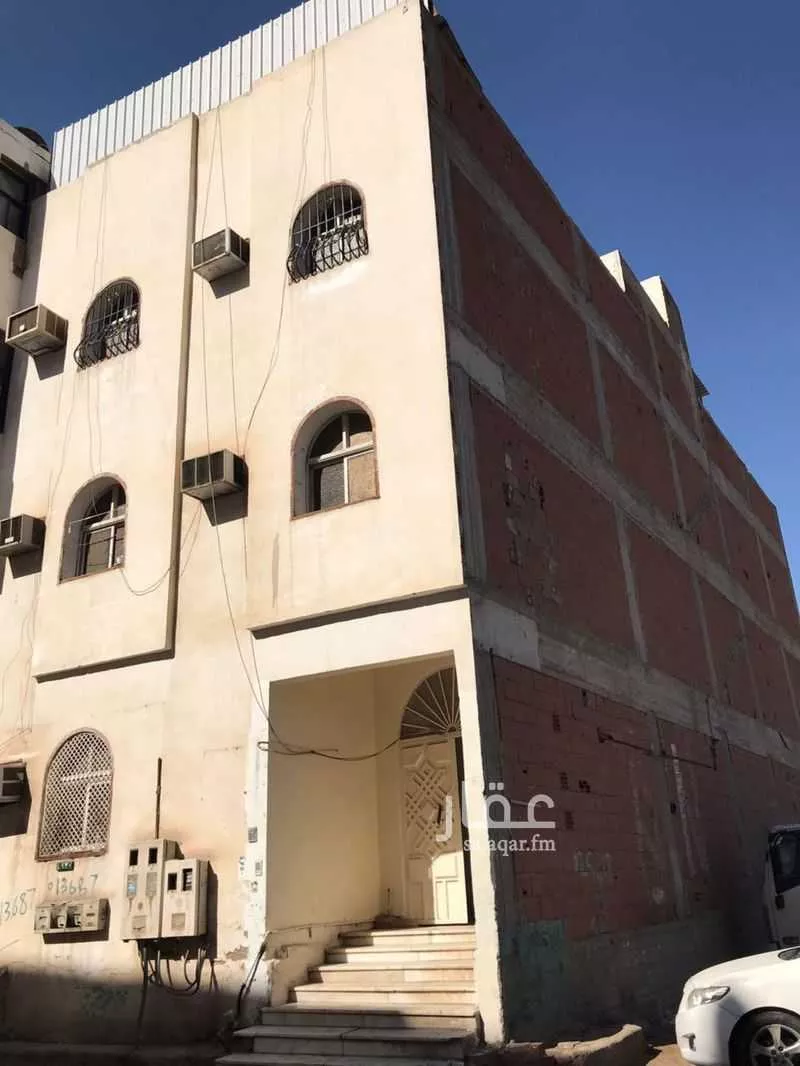 167 sqm building in Al Rayah 1