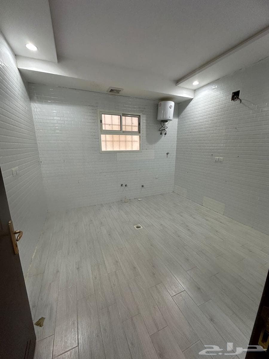 3 bedroom villa in Al Janadriyah 6