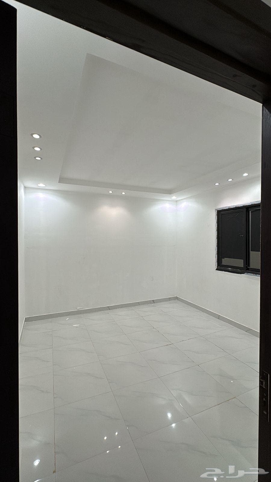 شقة 6 غرف في الرمال 5