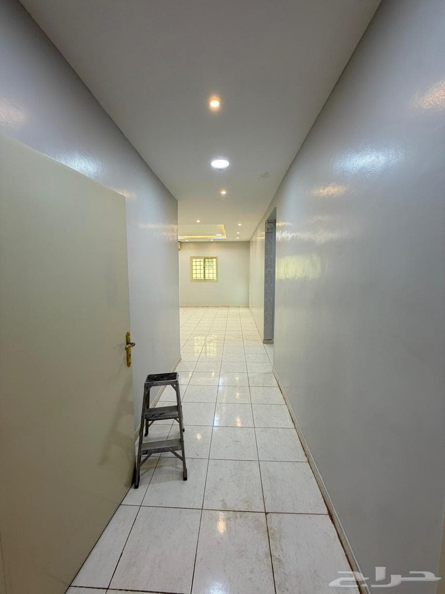 5 bedroom apartment in Al Yarmouk 13