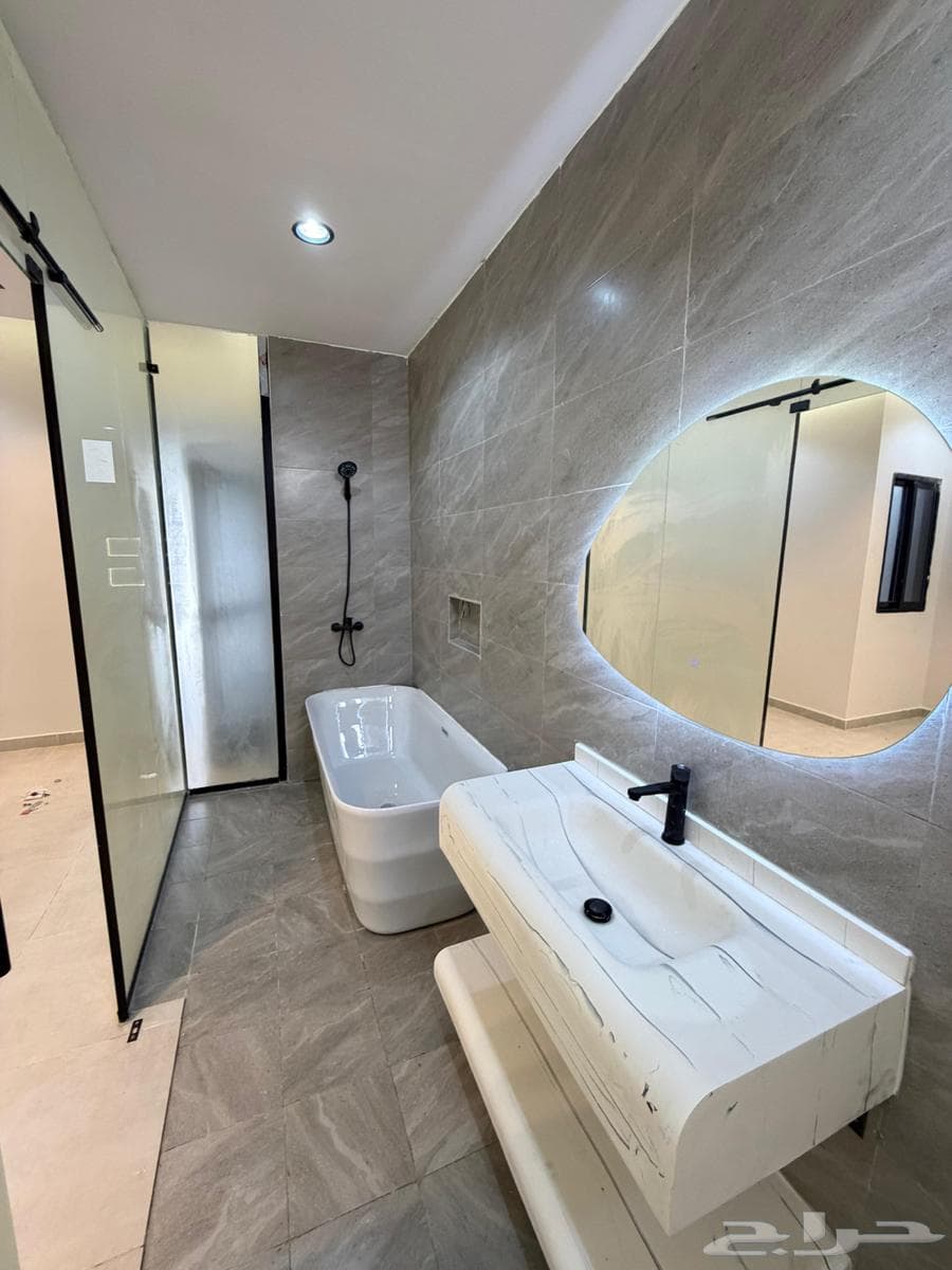 شقة 3 غرف في الرمال 1