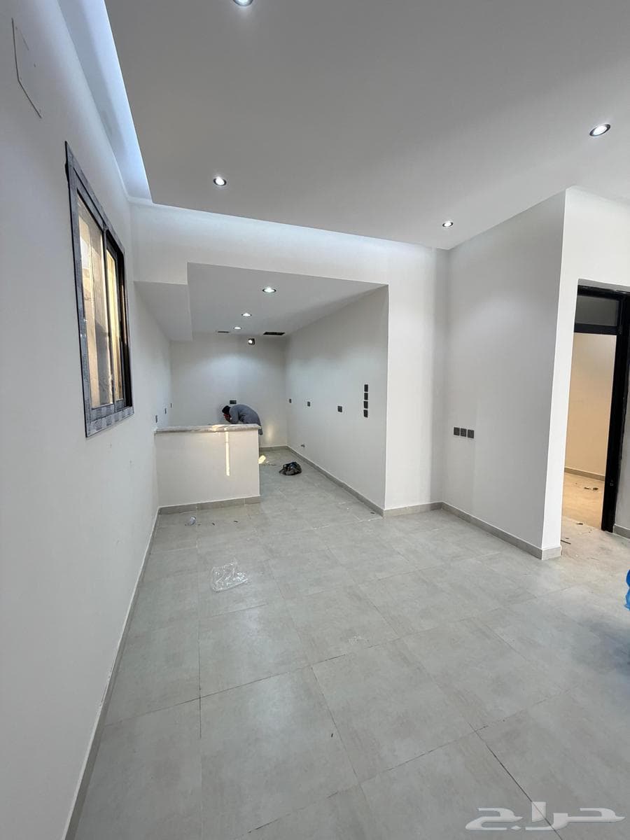 شقة 3 غرف في الرمال 11