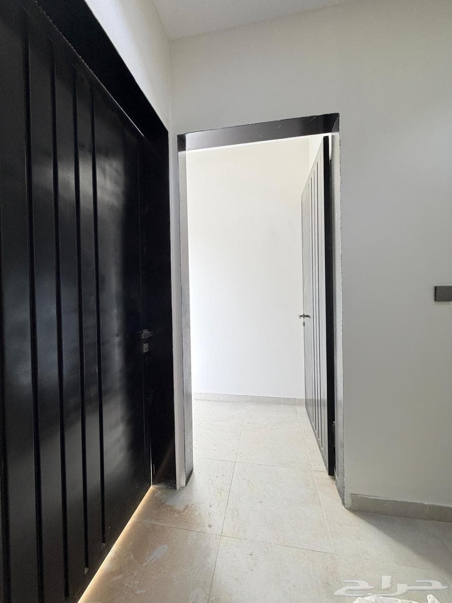 شقة 3 غرف في الرمال 12