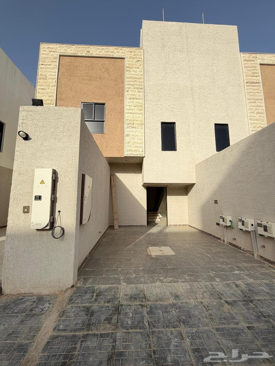 شقة 3 غرف في الرمال 15