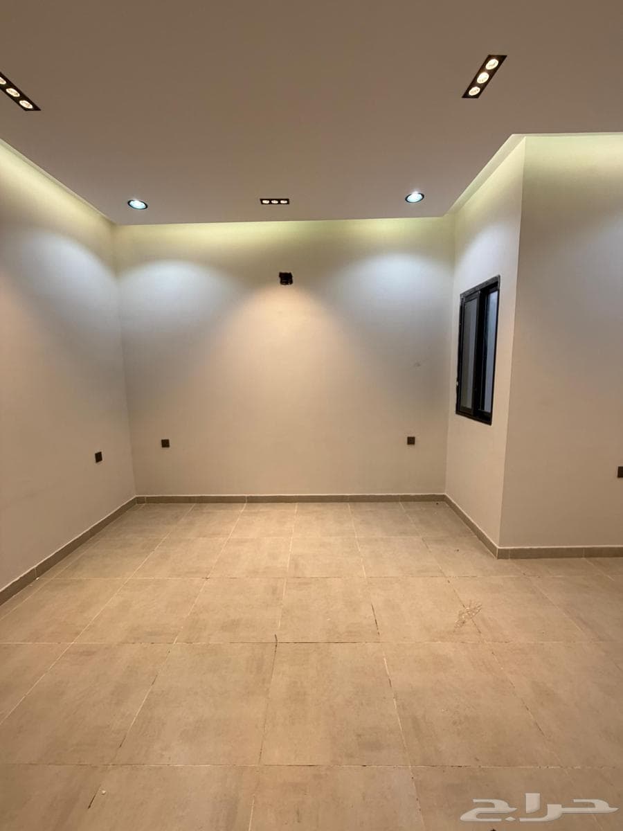 شقة 3 غرف في الرمال 16