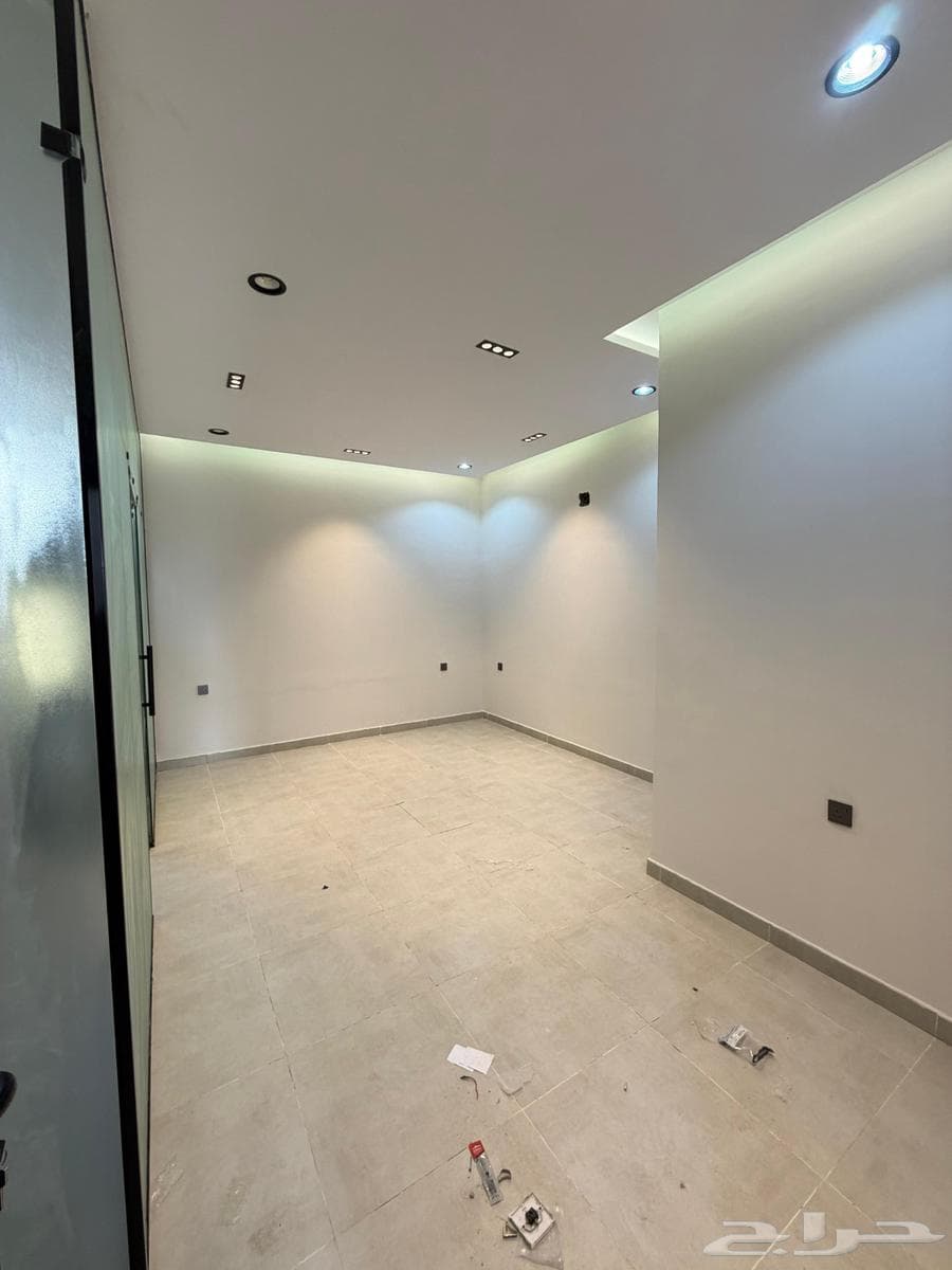 شقة 3 غرف في الرمال 3