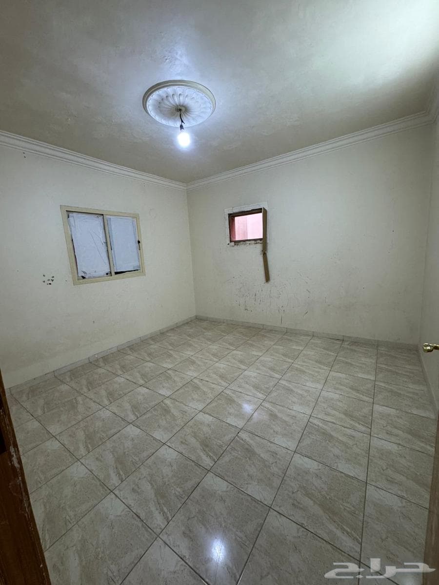 شقة 2 غرف في الرمال 3