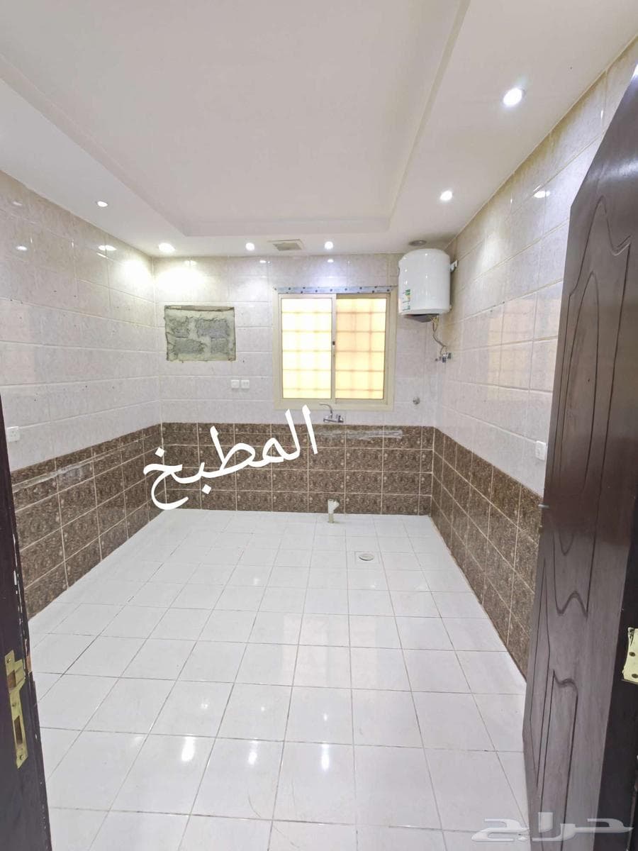 شقة 3 غرف في الرمال 8