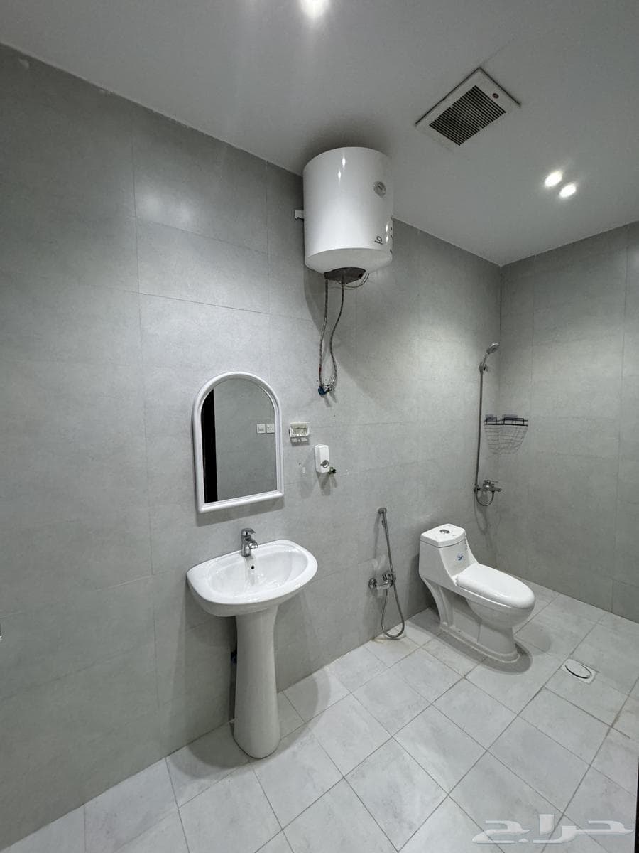 شقة 3 غرف في الرمال 6