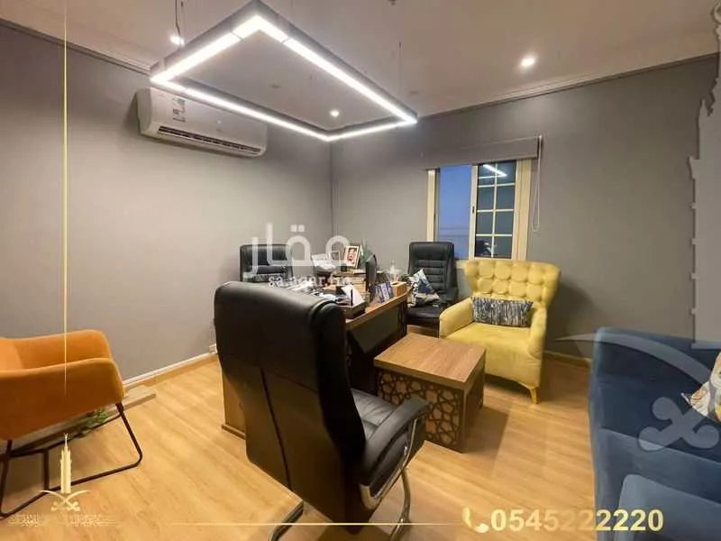 مكتب 660 م² في البساتين 3