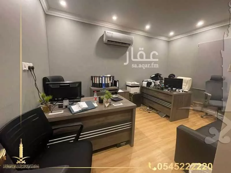 مكتب 660 م² في البساتين 4
