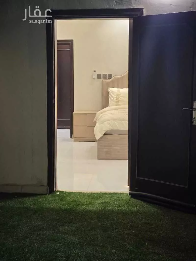 شقة 1 غرف في العليا 4