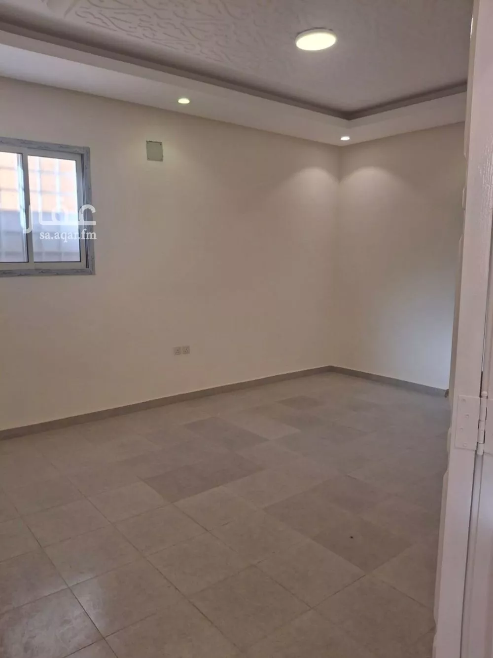 3 bedroom floor in Al Yasmin 4