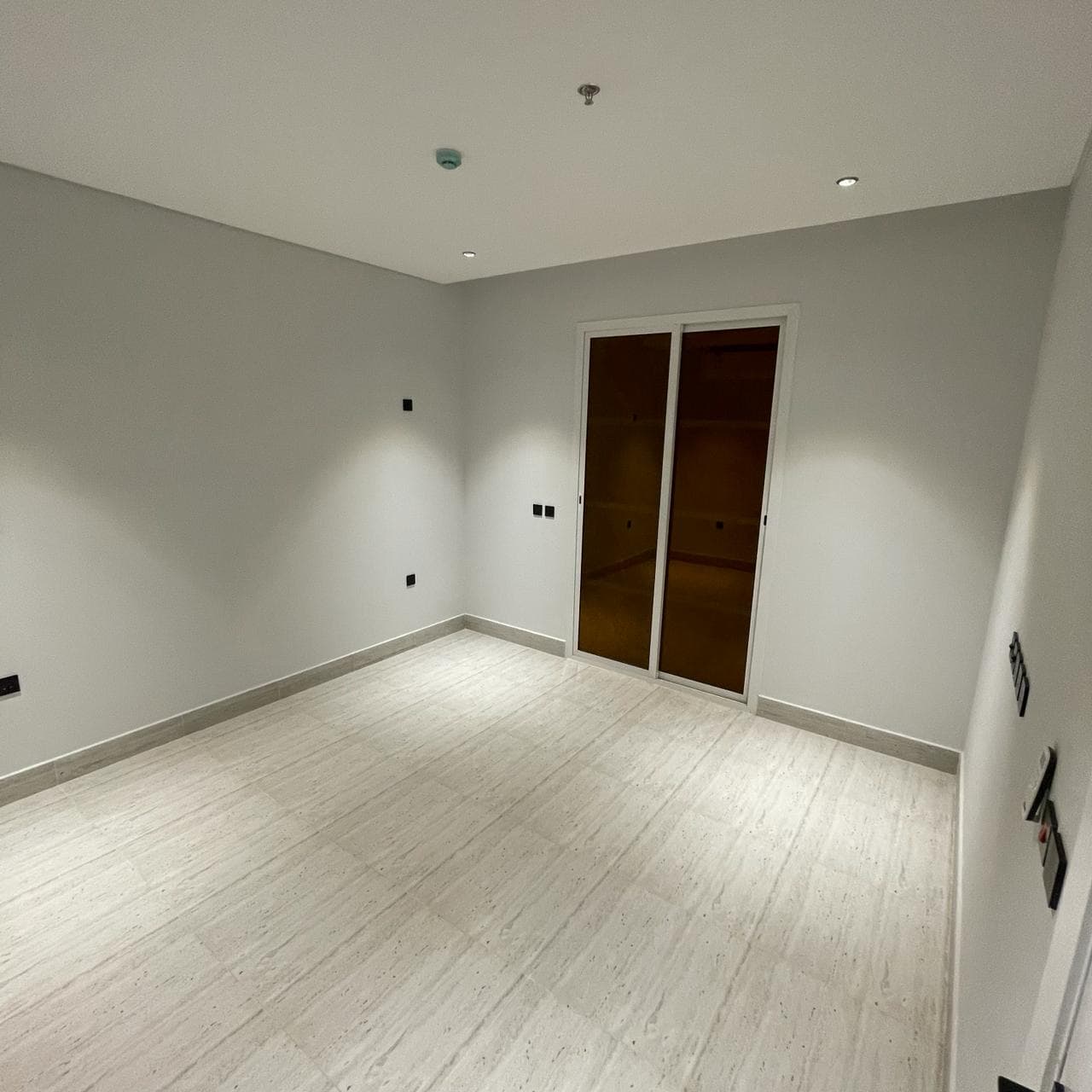 3 bedroom apartment in Al Hamra 4