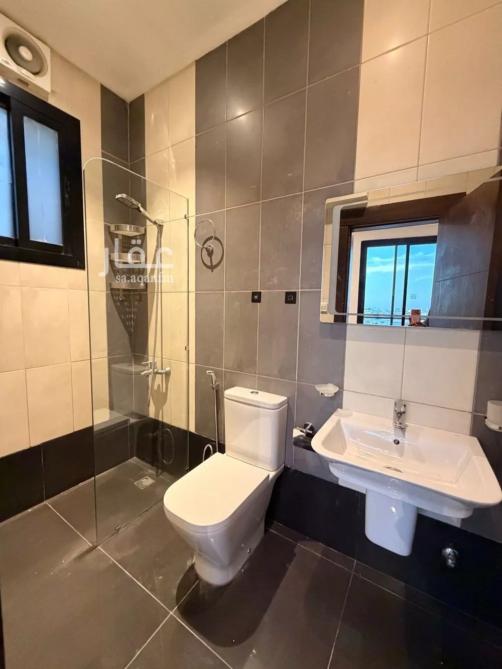 2 bedroom apartment in Al Zahra 13