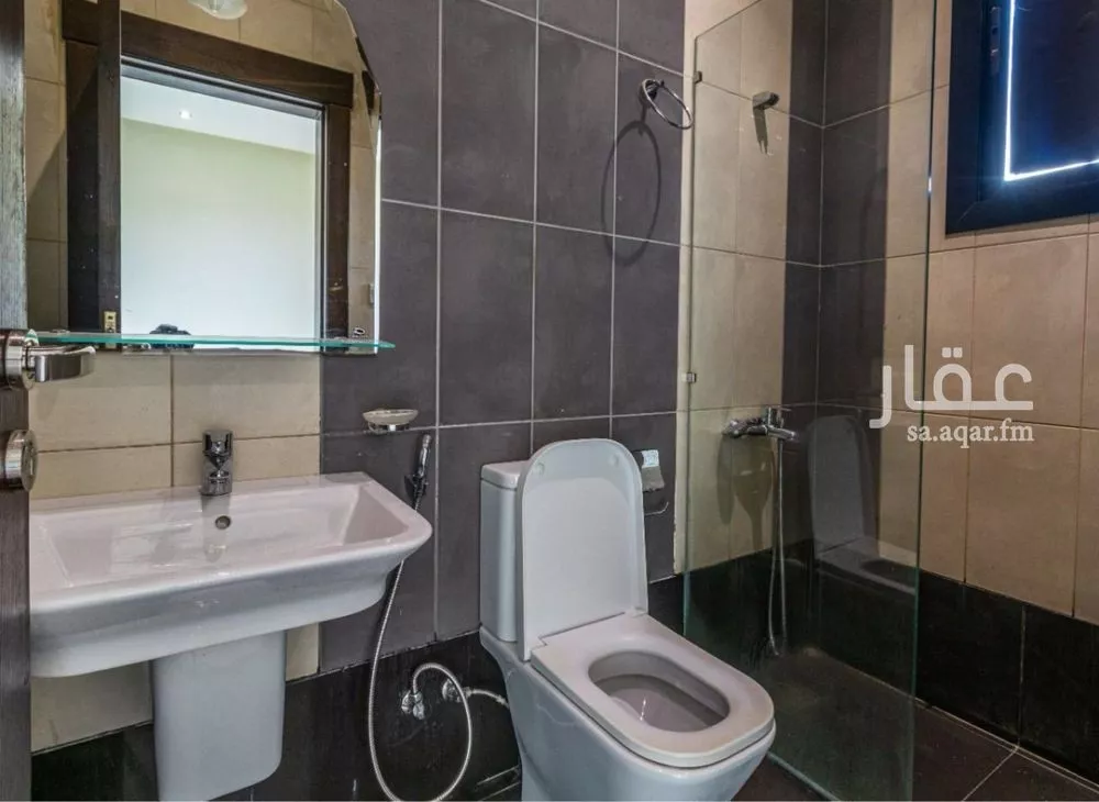 2 bedroom apartment in Al Zahra 6