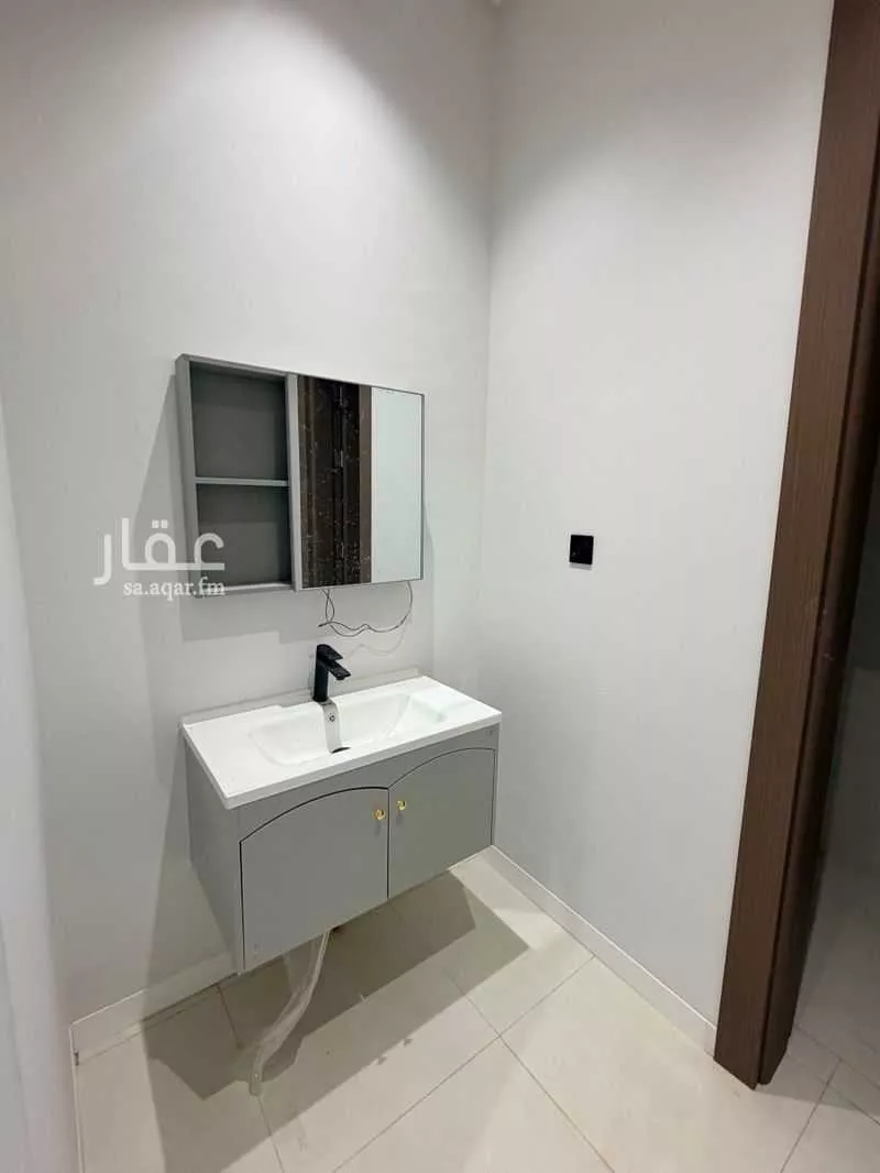 4 bedroom floor in Al Manar 8