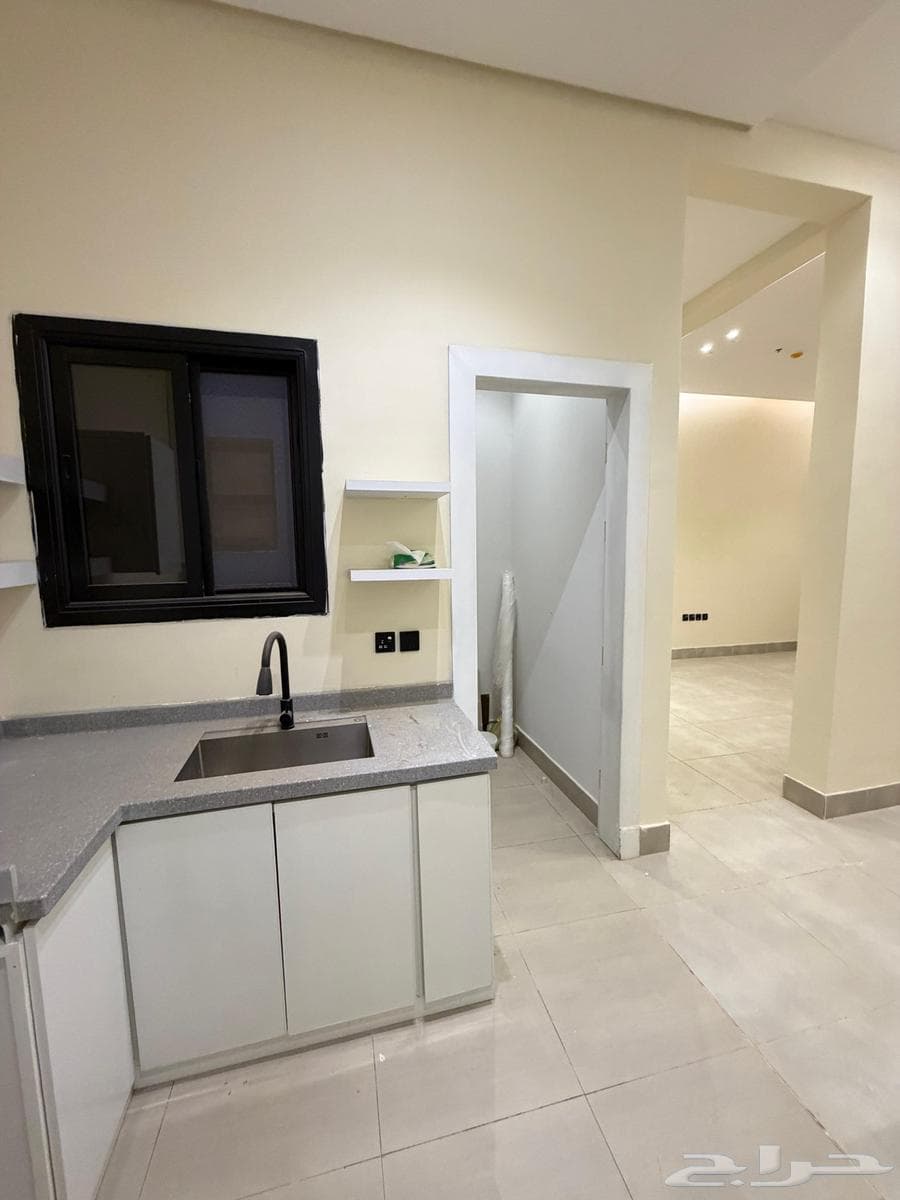 شقة 7 غرف في اليرموك 10