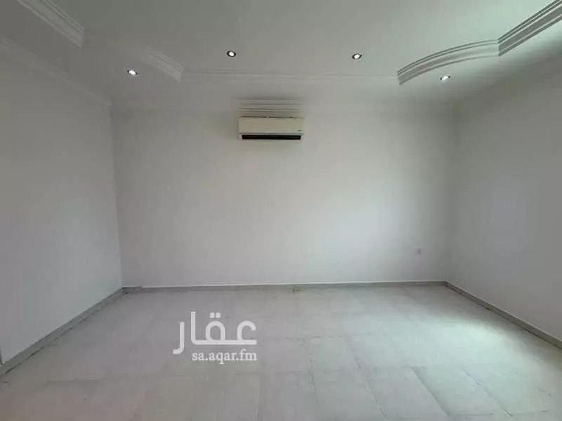 3 bedroom floor in Umm Al Hamam Al Sharqi 3