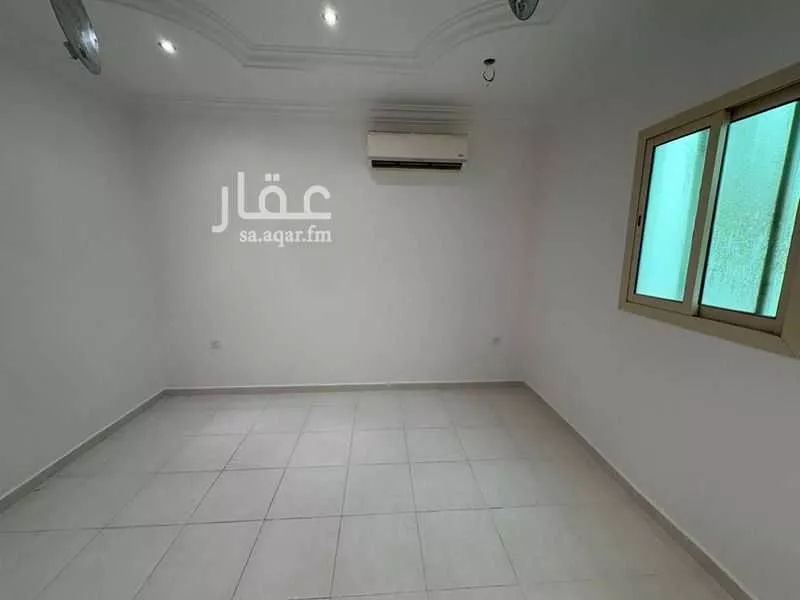 3 bedroom floor in Umm Al Hamam Al Sharqi 7