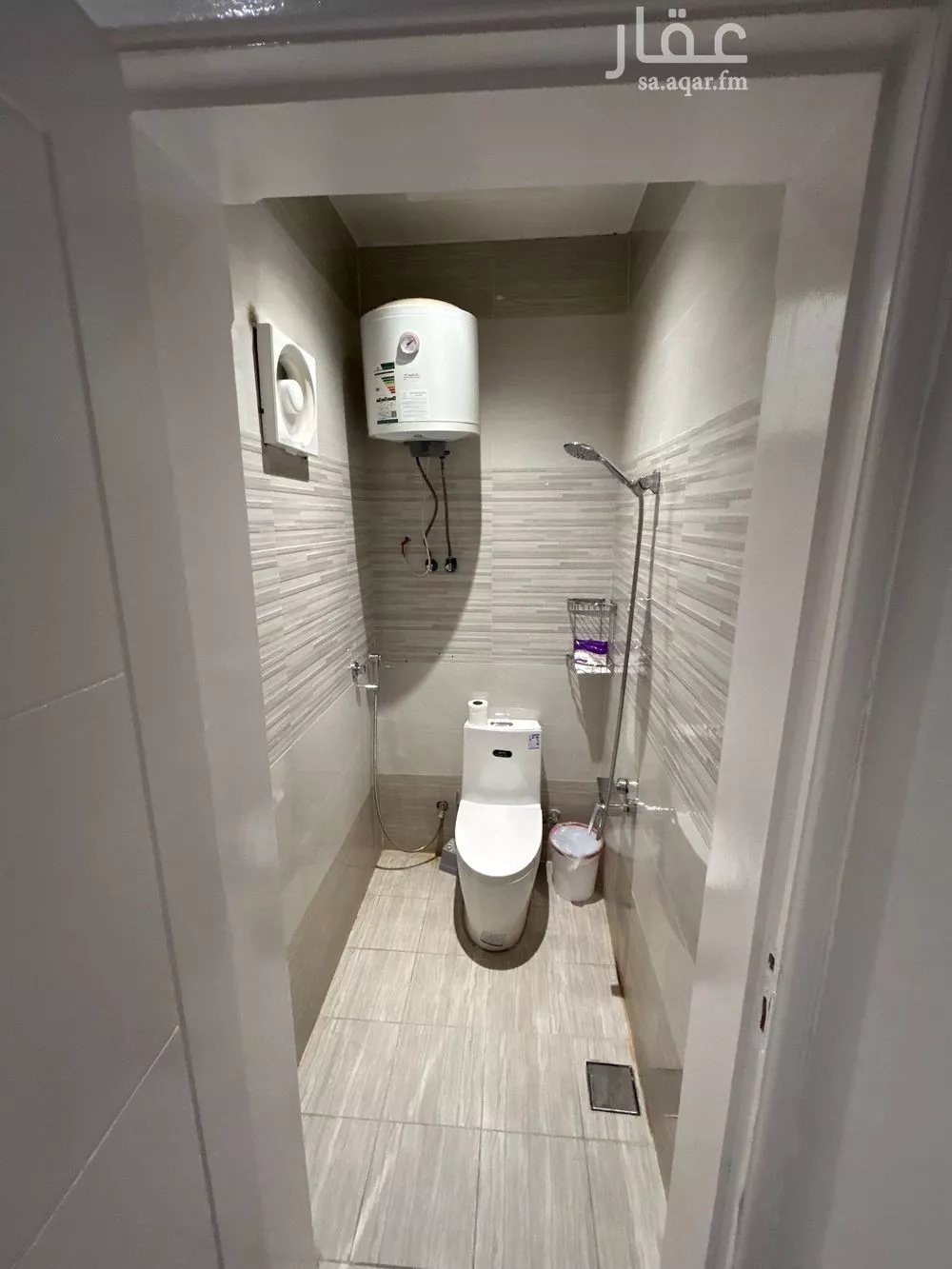 شقة 1 غرف في الملقا 4