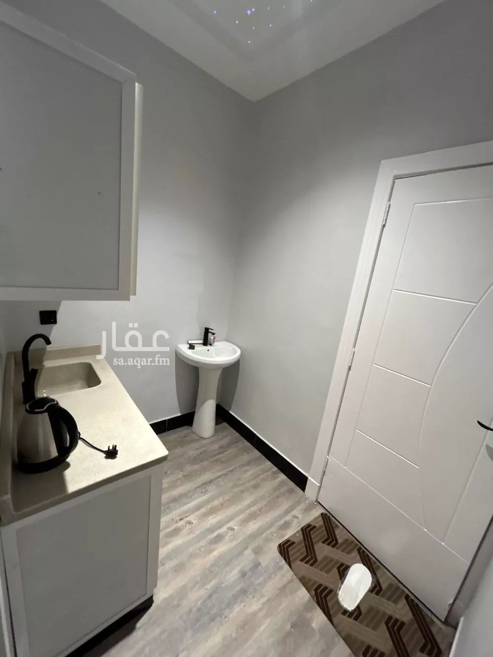 شقة 1 غرف في الملقا 9