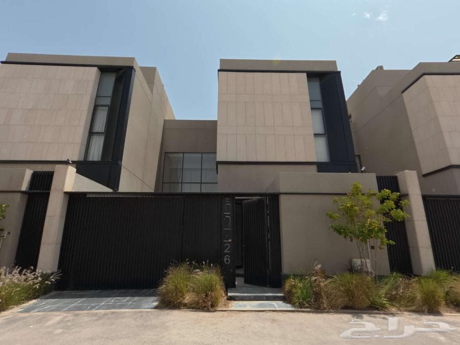 فيلا 8 غرف في النرجس 1