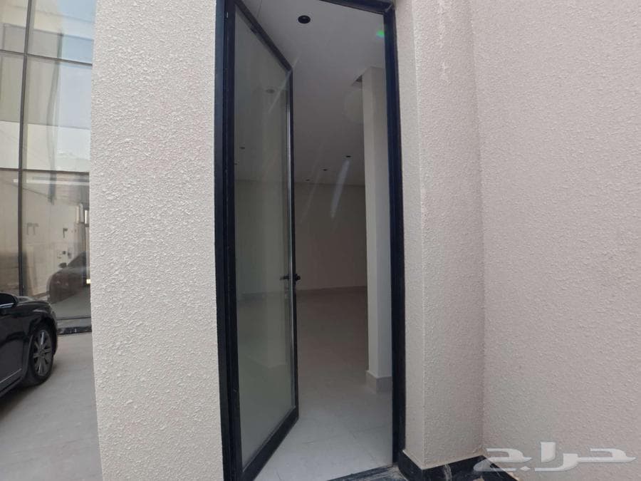 فيلا 8 غرف في النرجس 2