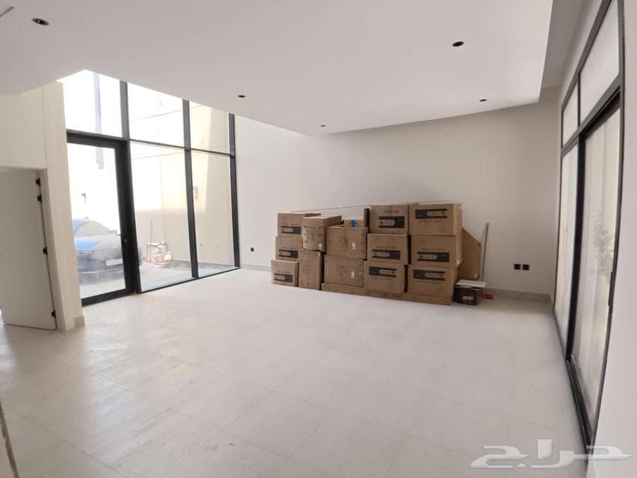 فيلا 8 غرف في النرجس 13