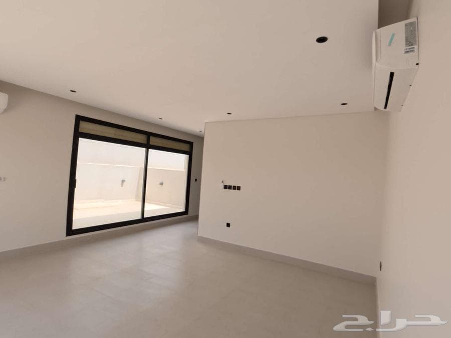 فيلا 8 غرف في النرجس 14