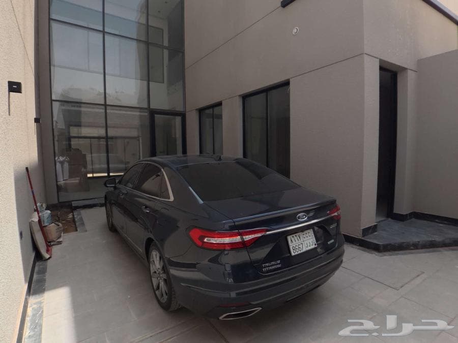 فيلا 8 غرف في النرجس 25