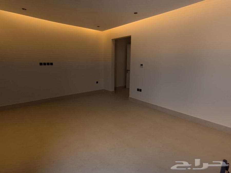 فيلا 8 غرف في النرجس 29