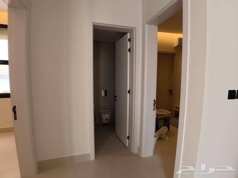 فيلا 8 غرف في النرجس 34