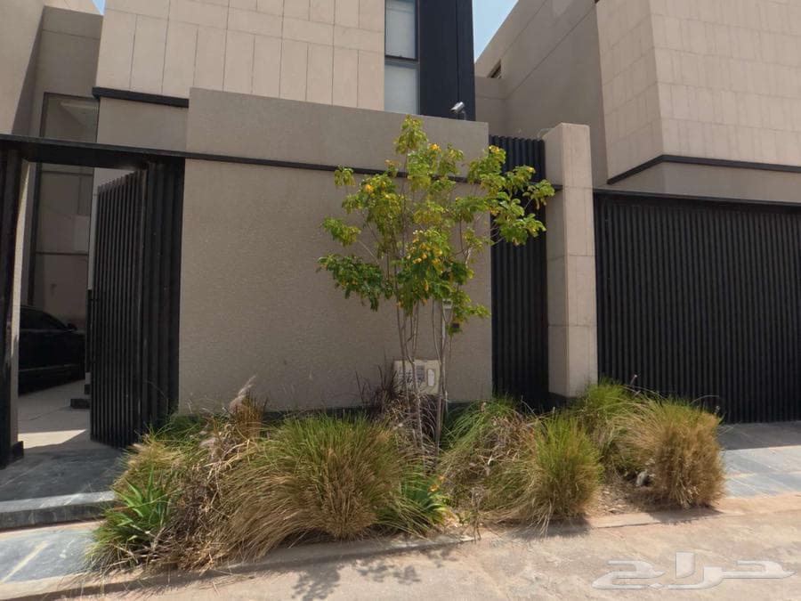 فيلا 8 غرف في النرجس 49