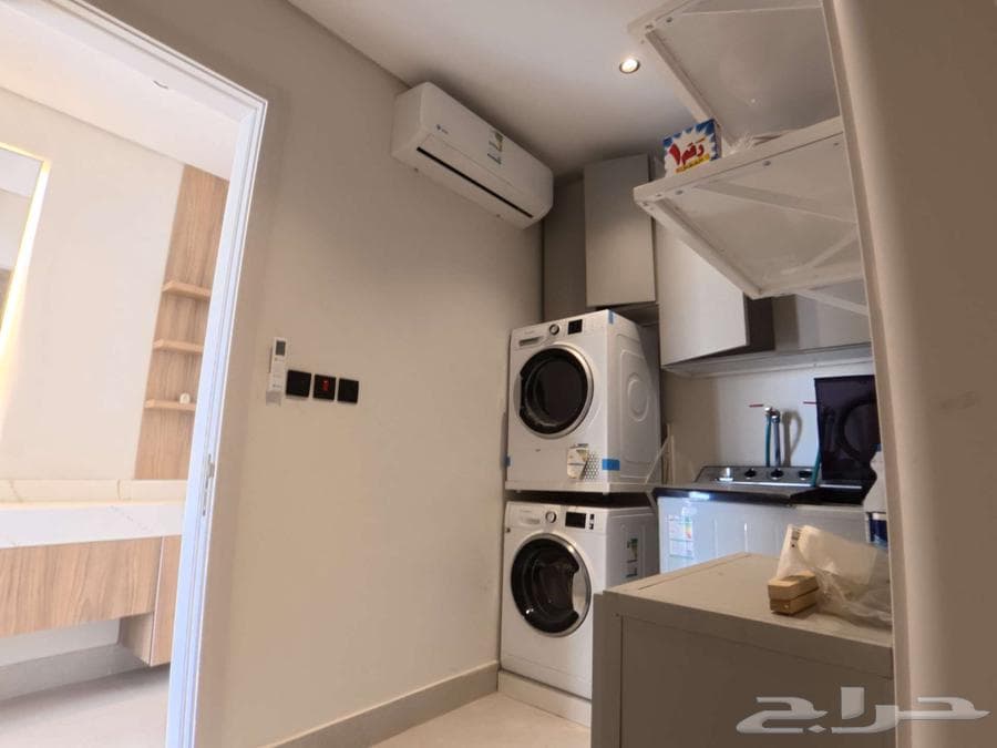 فيلا 8 غرف في النرجس 51