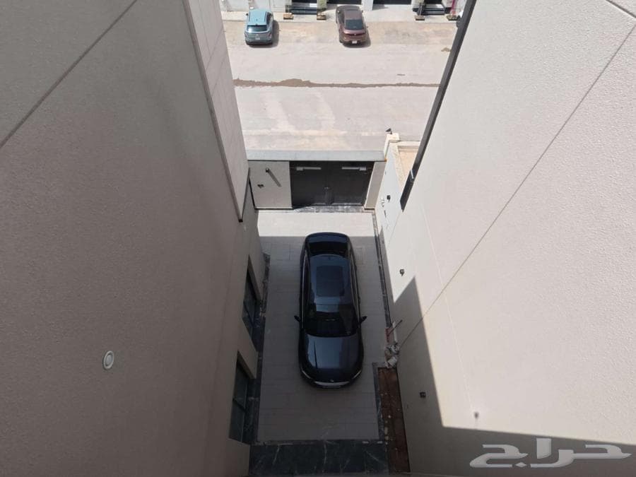 فيلا 8 غرف في النرجس 54