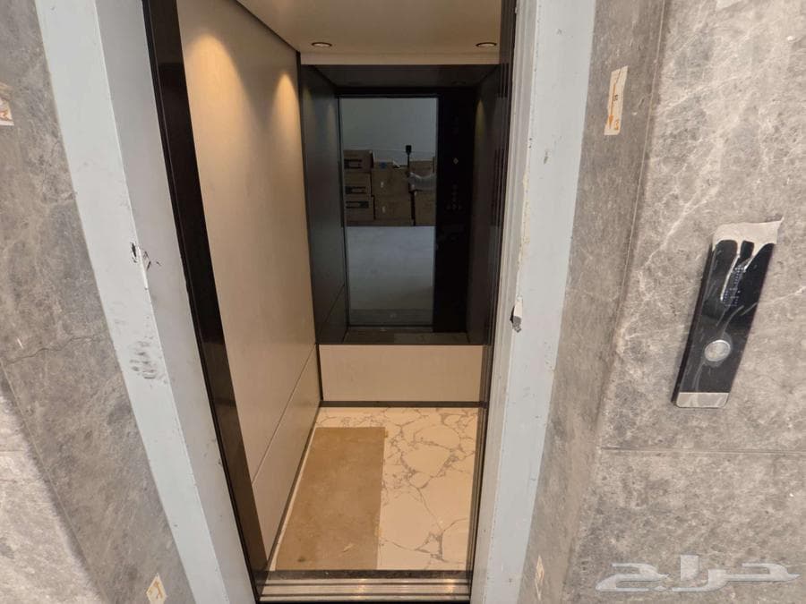 فيلا 8 غرف في النرجس 57