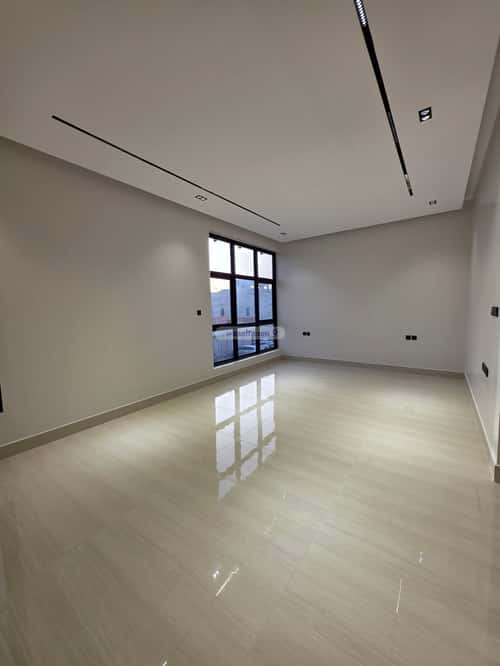 6 bedroom villa in King Faisal 13