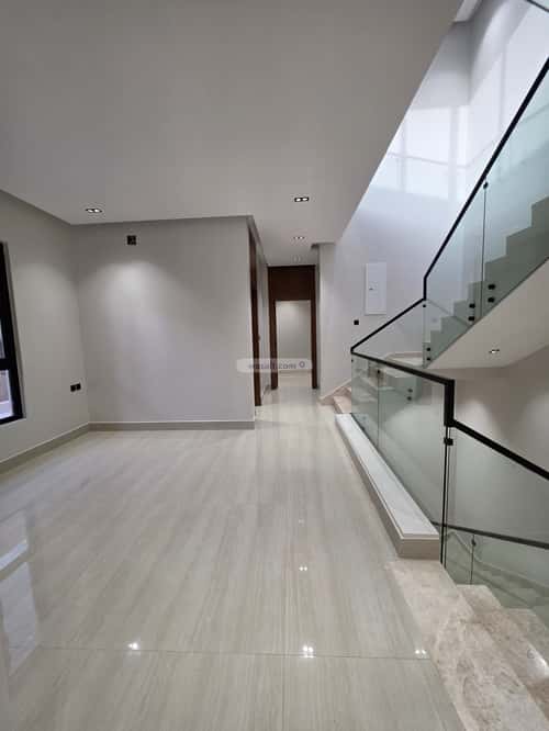 6 bedroom villa in King Faisal 16