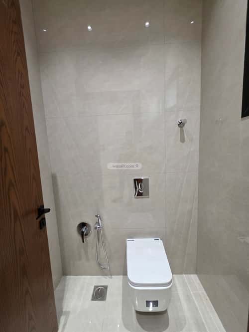 6 bedroom villa in King Faisal 5