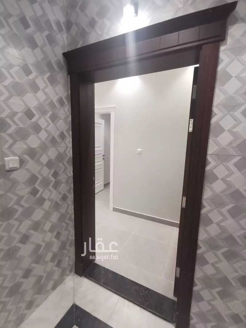 شقة 4 غرف في المروة 8